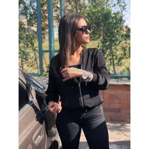 Meet your Posher, Elaria